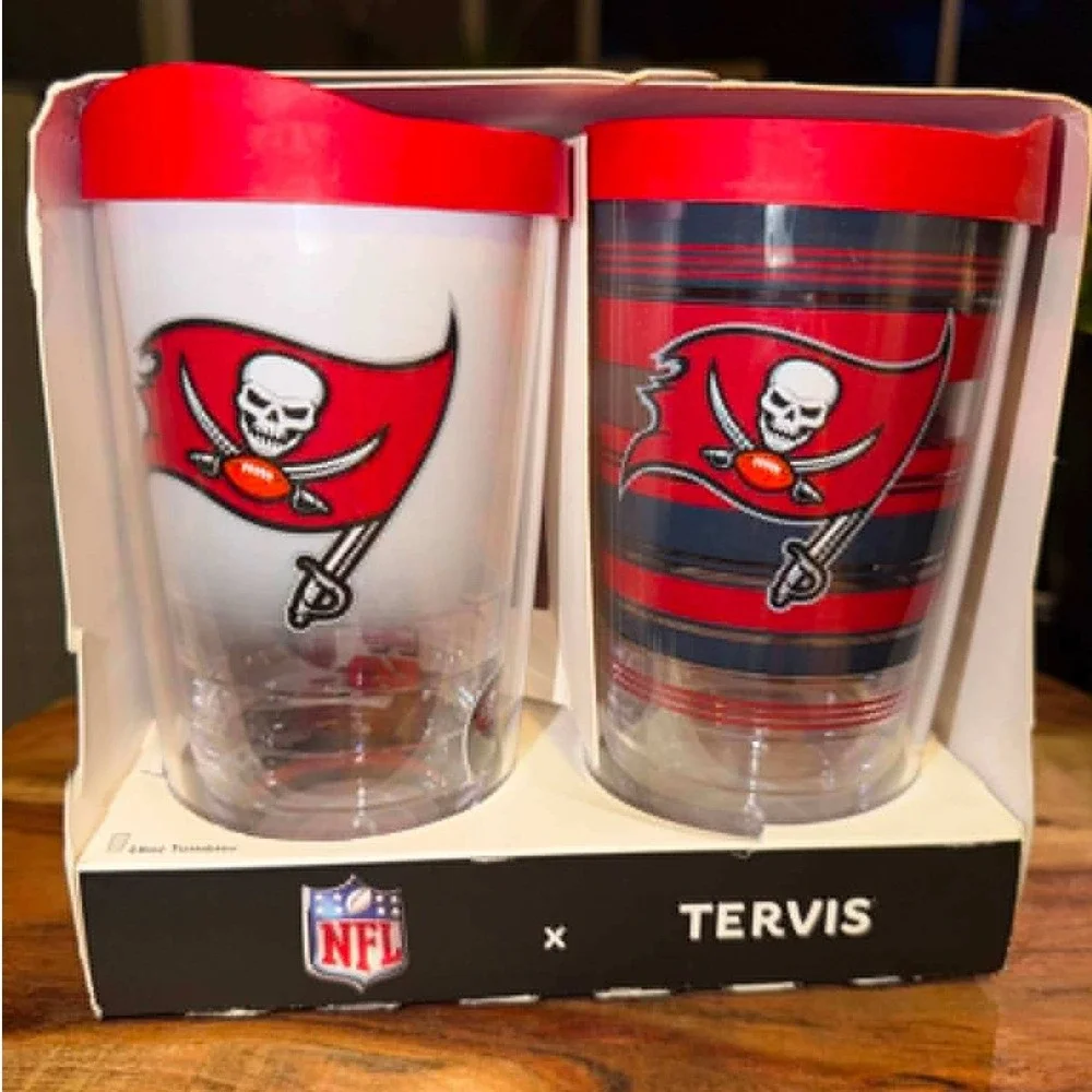 Tervis Tumbler set (4) 16oz Tampa Bay Buccaneers NFL New with lids Go Bucs!
